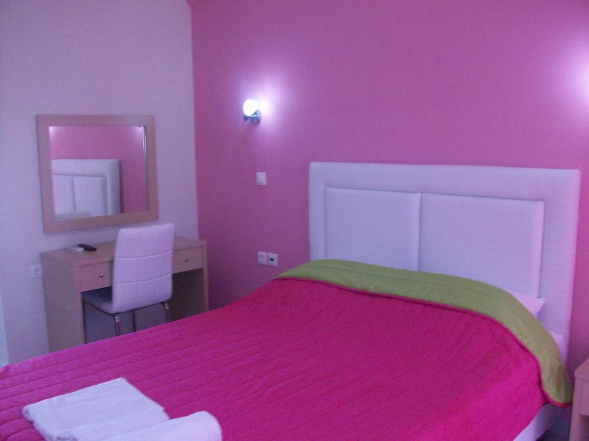 Mavridis Rooms 2 Nikiti  Exteriér fotografie
